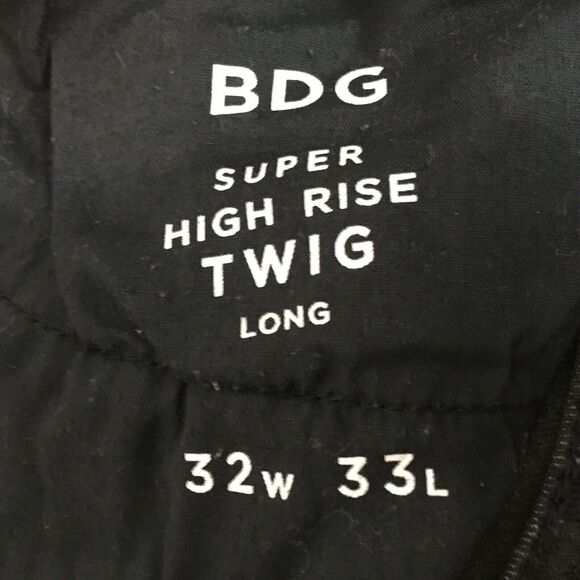 NEW BDG Size 32 Tall Super High Rise Twig Ankle Jeans Faded Black Skinny Denim - Picture 9 of 16